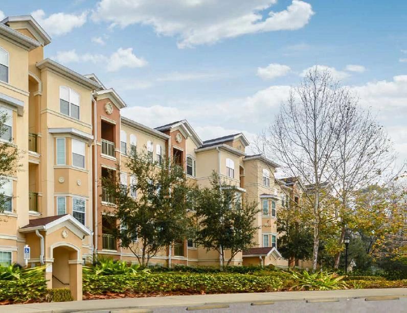 Club at Hidden River